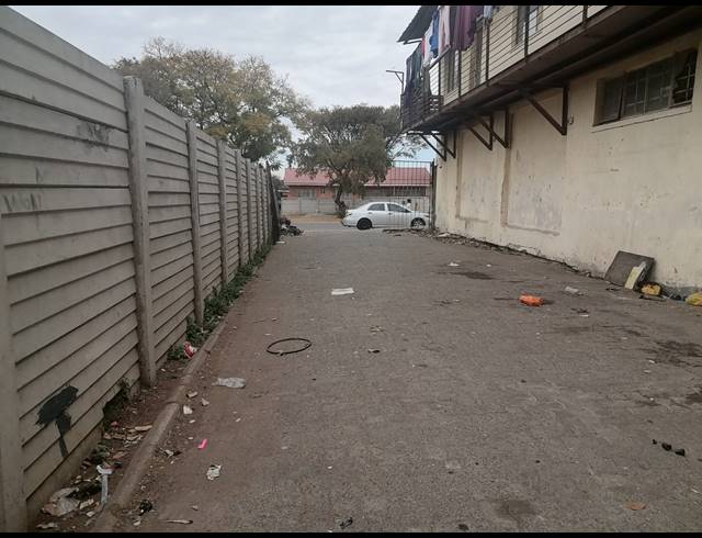 495M² BUSINESS FOR SALE IN RUSTENBURG NORTH